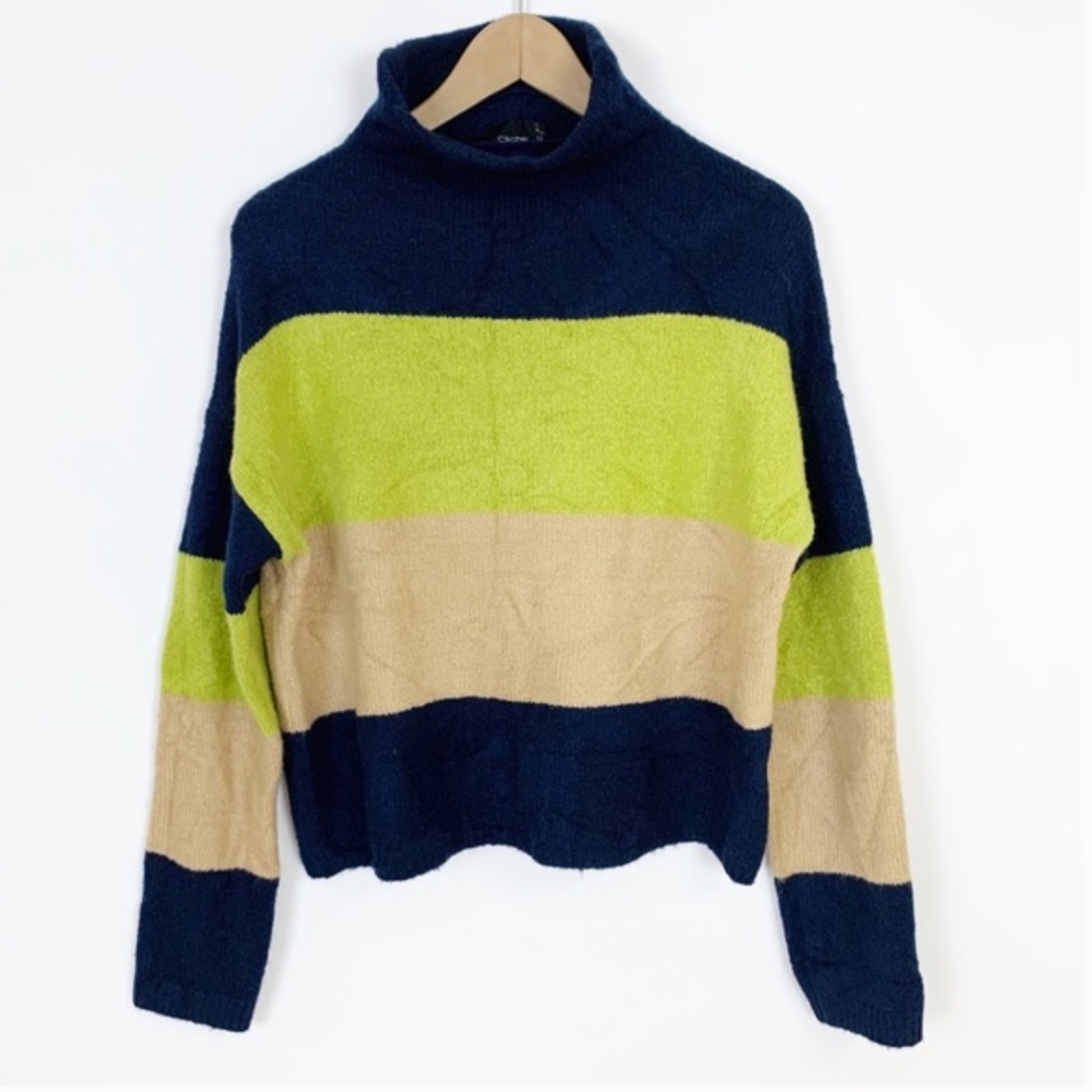 Cliché Cropped Mock Neck Color Blocked Sweater